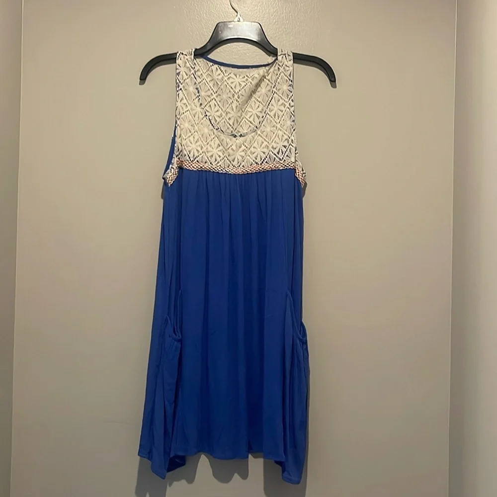 Umgee Lace Cream & Blue boho stye short dress with pockets - Picture 6 of 10